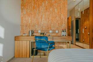 Курортные отели Mtserlebi Resort K'vishkhet'i Двухместный номер Делюкс с 1 кроватью или 2 отдельными кроватями и балконом-8