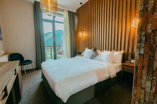 Курортные отели Mtserlebi Resort K'vishkhet'i Стандартный двухместный номер с 1 кроватью или 2 отдельными кроватями и балконом-5